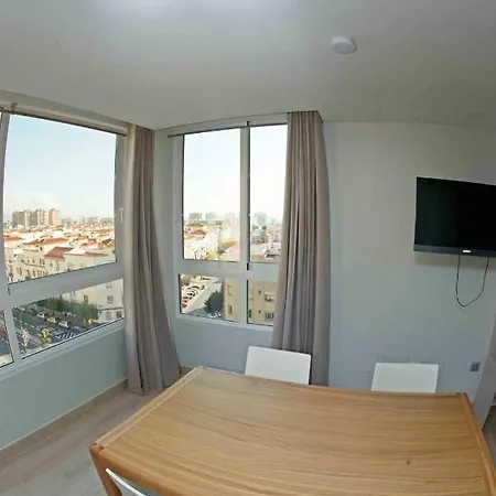 Апартаменты Modern & Stylish Loft With Breathtaking Views Free Wifi - Close To The Sea Малага