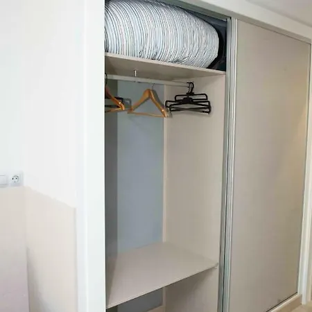 Апартаменты Modern & Stylish Loft With Breathtaking Views Free Wifi - Close To The Sea *