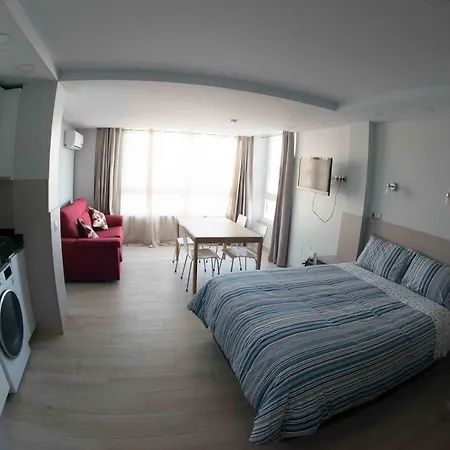 Modern & Stylish Loft With Breathtaking Views Free Wifi - Close To The Sea דירה